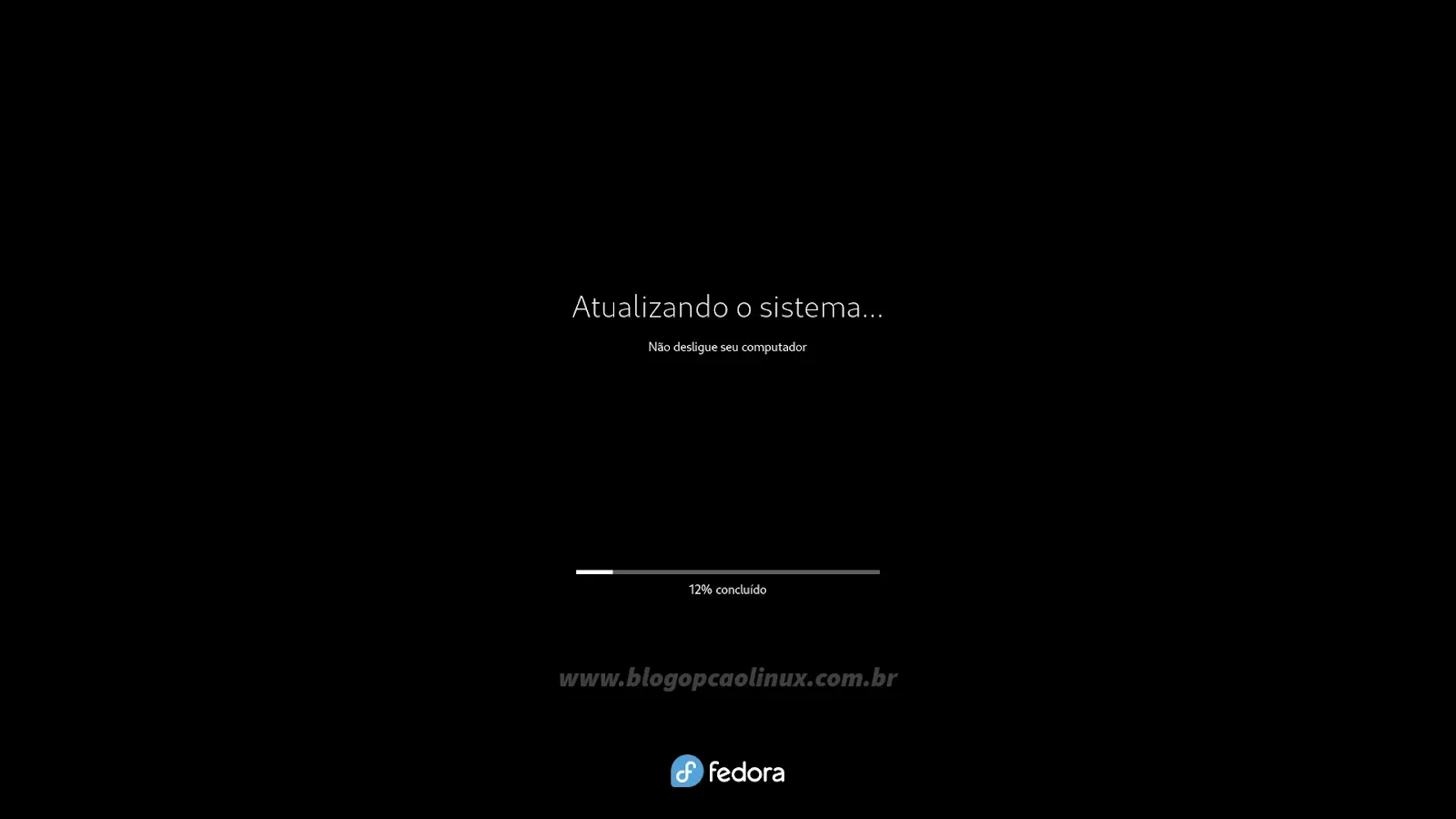 Aguarde enquanto é feita a atualização para o Fedora 38