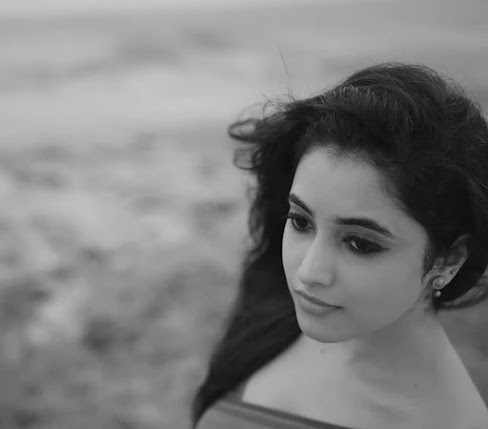 Priyanka Arul Mohan Twitter, Age, Photos, Family, Biography, Movie