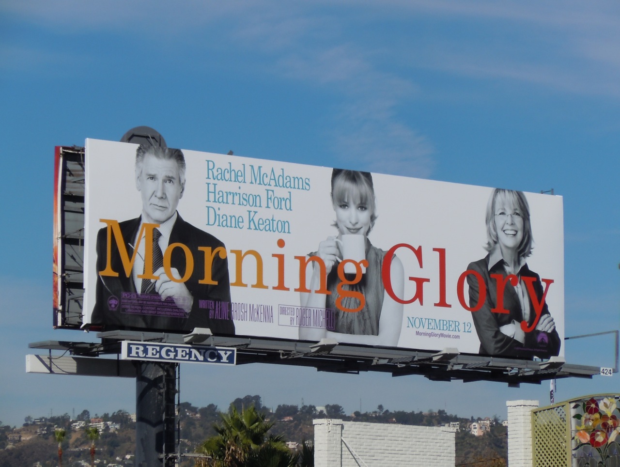 https://blogger.googleusercontent.com/img/b/R29vZ2xl/AVvXsEjCNZaqVrWVYZ6kmvI2FzDswSmMTVueymsmccyJZMcRBBzQ6iLTbwNo1FKU5XyxwWGvdblVGAAYewlk2QP58nBkYqrCMbAaTITuZnmTuWlM1JBTC44jI3fG6nHoO9Nac1scZWhpTAzCLWSb/s1600/Morning+Glory+movie+billboard.jpg