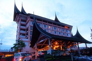 Nasbahry-Intangible: Ragam Bentuk Rumah Adat Minangkabau