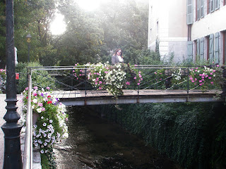 Ponte sobre o rio Thiou, em Annecy - França