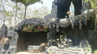 Gua Maria Ngaliyan Semarang