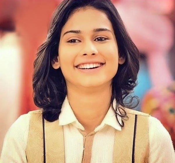 Aneri Vajani HD Wallpapers Free Download