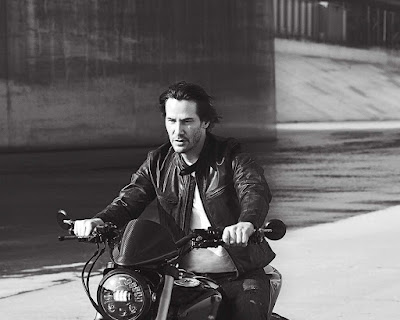 Keanu Reeves en Moto, Keanu Reeves en blanco y negro