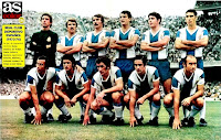 R. C. D. ESPAÑOL DE BARCELONA - Barcelona, España - Temporada 1973-74 - Borja, Granero, De Felipe, Glaría, Ochoa y Romero; Roberto Martínez, Solsona, Amiano, De Diego y José María - 9º clasificado en la Liga de 1ª División. José Emilio Santamaría fue el entrenador