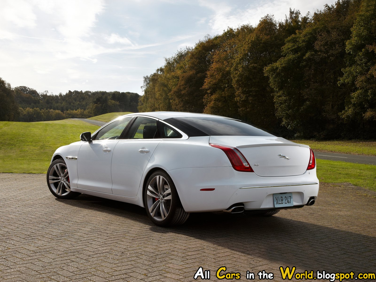 The 2012 Jaguar XJ Sport Pack   All Cars in the World