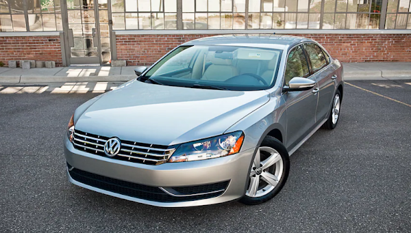 2012 Volkswagen Passat SE