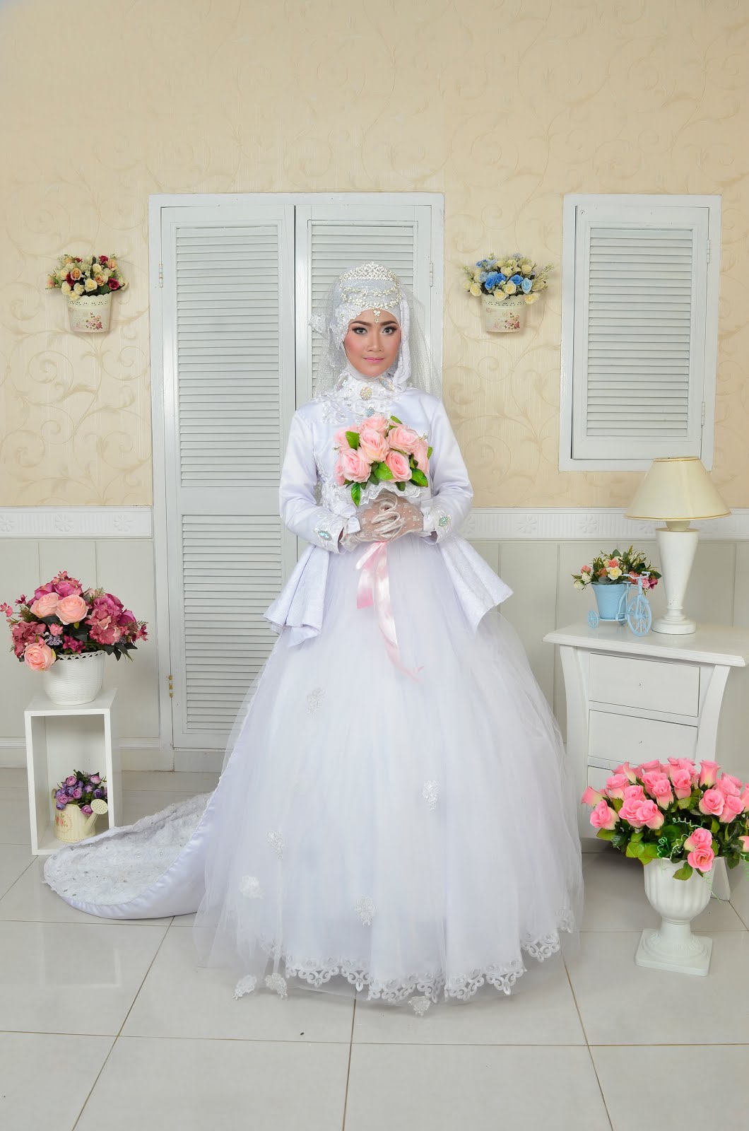 FABIAN SALON Bridal Make Up Dress By Fabian Salon Banjarnegara