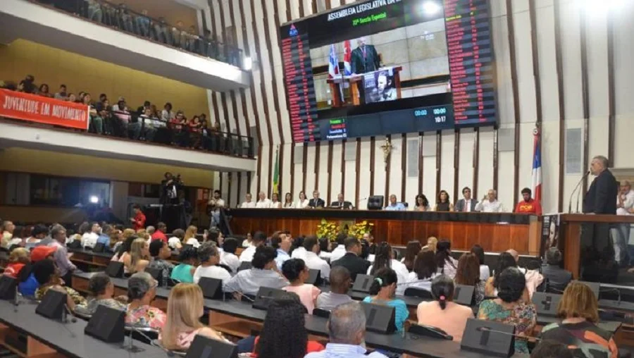 Saúde de deputados baianos custou R$ 400 mil à Câmara neste ano; Cajado usou R$ 218 mil