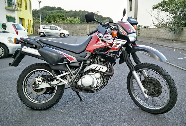 VENDE-SE Yamaha XT 600E