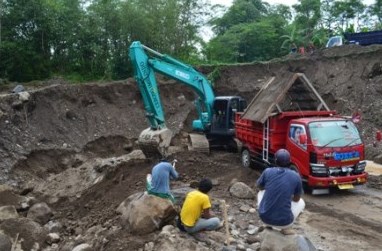 Truk Pasir Merapi8