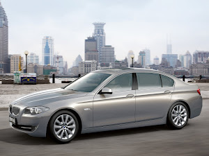 BMW 5-Series Long-Wheelbase 2011 (1)