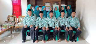 Pose Foto Dewan Guru Mts Miftahussalam