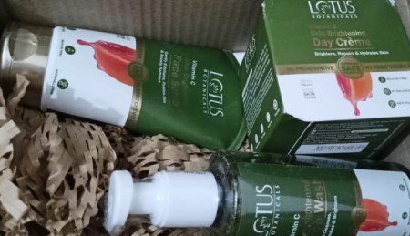 Lotus Botanicals Wash & Glow Combo Review: Vitamin C | Face Wash | Face Scrub | Brightening Day Cream