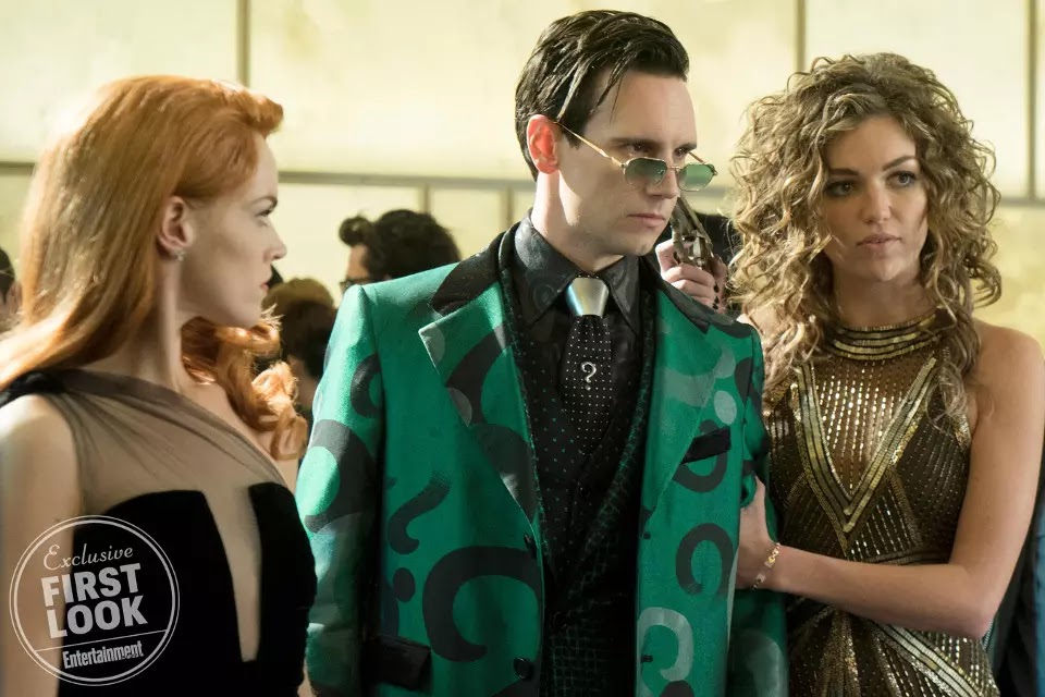 Dcドラマ Gotham ゴッサム シリーズのファイナル トレーラーやバットマンのモーションポスターが公開