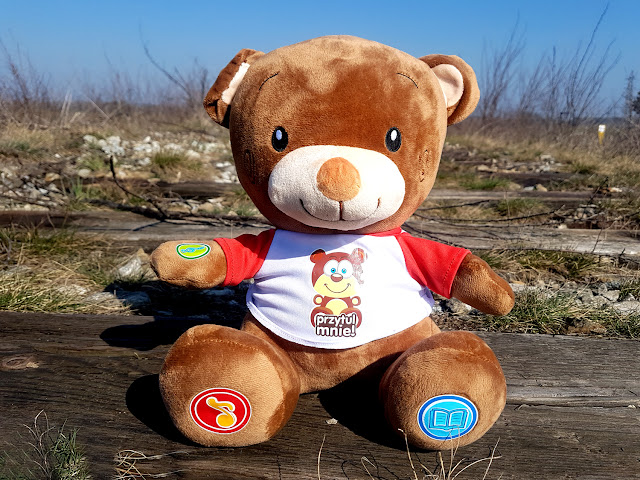 Miś Eduś - Kupzabawke.pl - Artyk - zabawki dla dzieci - zabawki interaktywne- zabawki edukacyjne - prezent na Dzień Dziecka - prezent dla dziecka - interaktywny miś 
