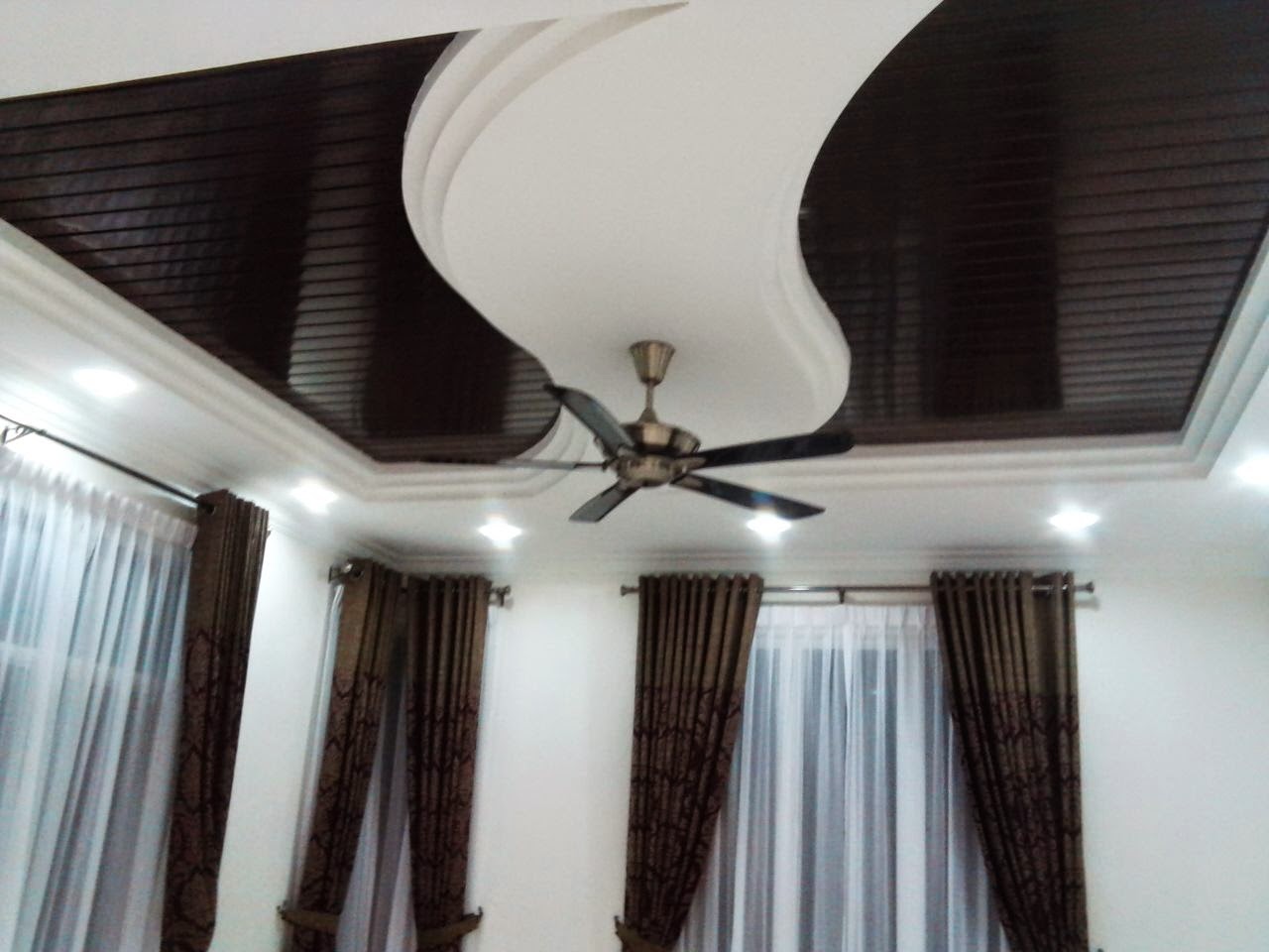 Contoh contoh renovation rumah  Pemasangan Siling Kapur 
