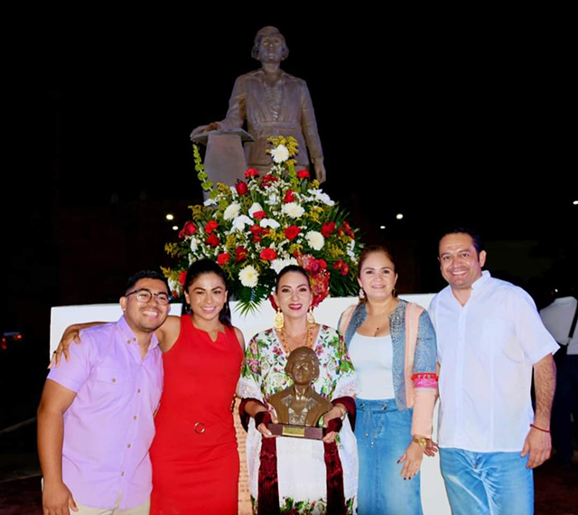 Entregan reconocimiento “Elvia Carrillo Puerto” a la dirigente estatal de Morena