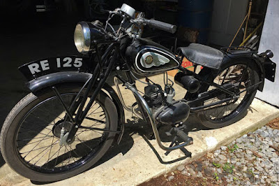 Side view of 1940s Royal Enfield Model RE.