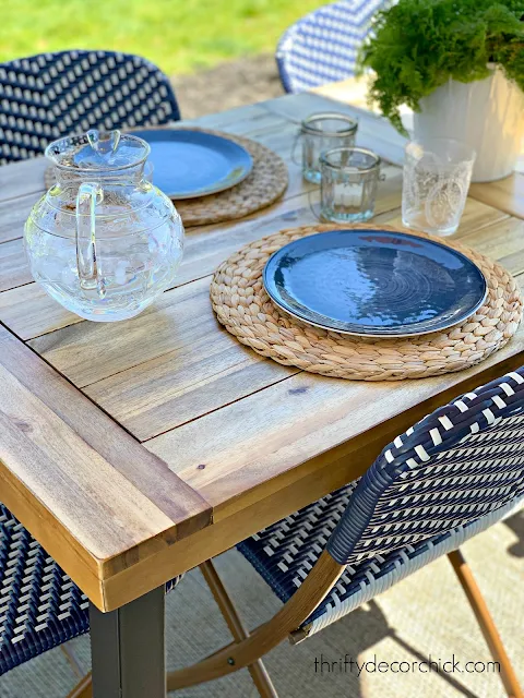 blue and white outdoor table decor 