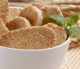 Kue Sagon Kacang memiliki rasa manis yang kaya dengan sentuhan gurih dari kacang tanah yang telah dihaluskan.Berikut Bahan dan Cara Membuat Kue Sagon Kacang