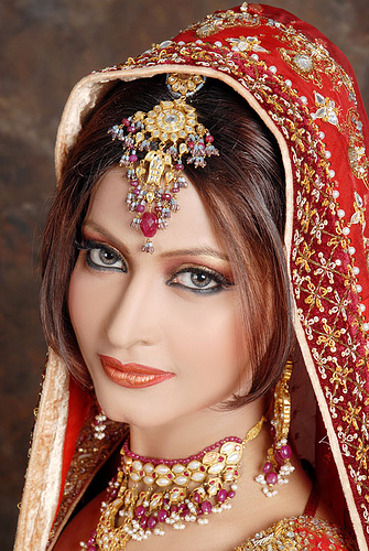 Best Pakistani Fashion Bridal Dresses Designs Collection 2011