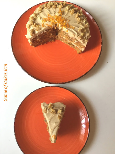 Carrot cake con naranja y cobertura de azucar moreno