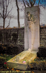 Cenotaph for Charles Baudelaire