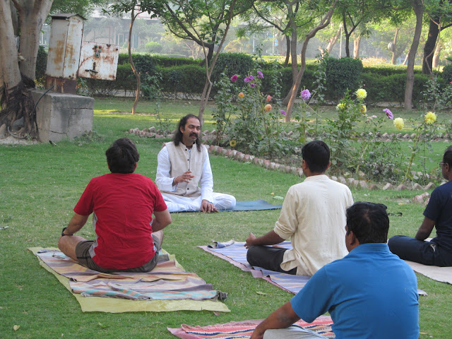 http://www.ntpindiatourism.com/yoga-vacations/rishikesh-yoga-and-ayurvedic-special/