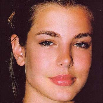 Carlota Casiraghi ya tiene revista