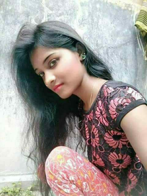 real Indian girl pic, cute real Indian college girl pic