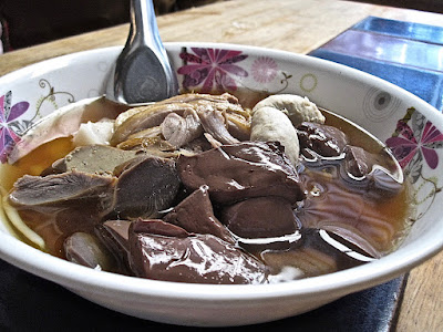 Bangkok, Food Plus, duck offal rice noodles