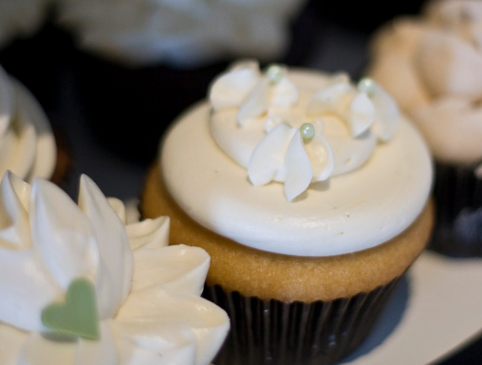 damask wedding cake