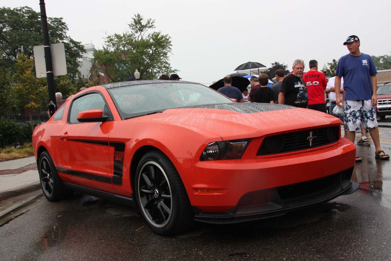 2012 Ford Mustang Boss 302 Photos  FOTO GAMBAR MODIFIKASI 