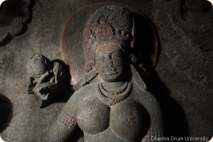 india07_23