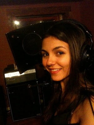 Victoria Justice Without Makeup