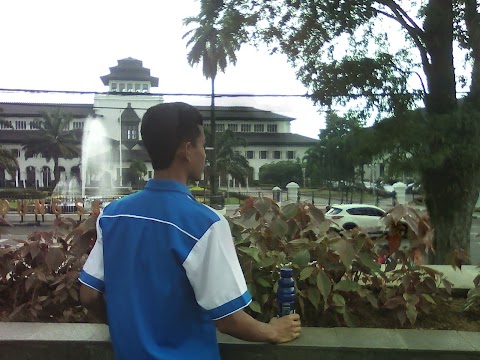 Bulan Pertama PKL di PUSKODAL Gedung Sate