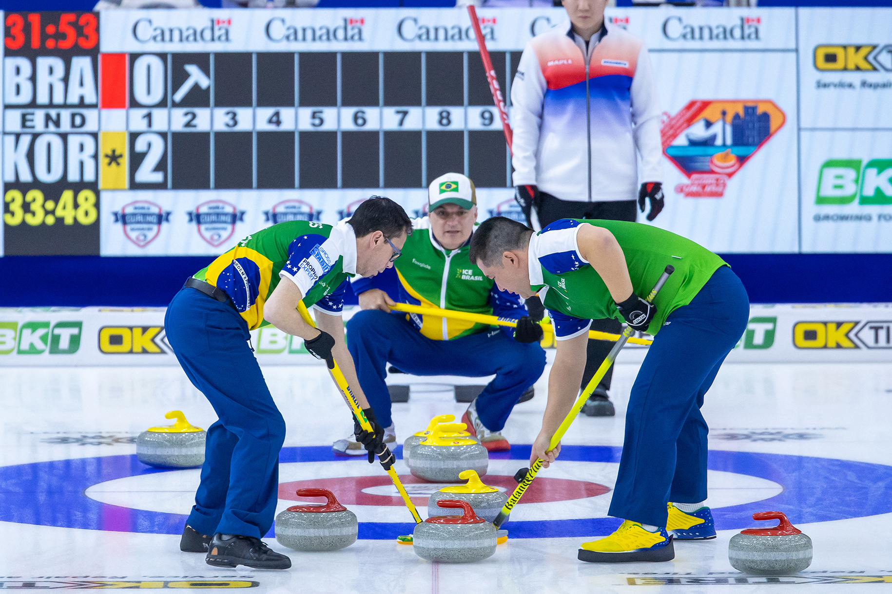 Curling brasileiro masculino durante disputa do Pan Continental, no Canadá