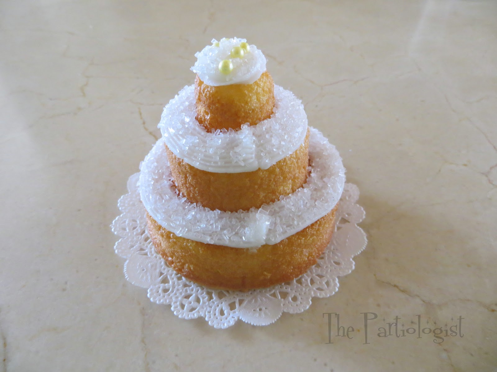 The Partiologist Mini Tiered Wedding Cake Tutorial  