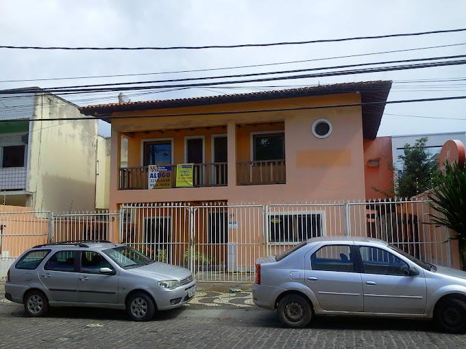 Mais uma casa à venda no Parque Cruz Aguiar