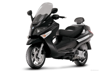 Piaggio XEvo for women