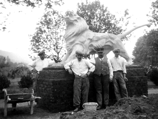 Le lion du square G.PhilbertAmitié Pont St Pierre - Edmond-François Calvo