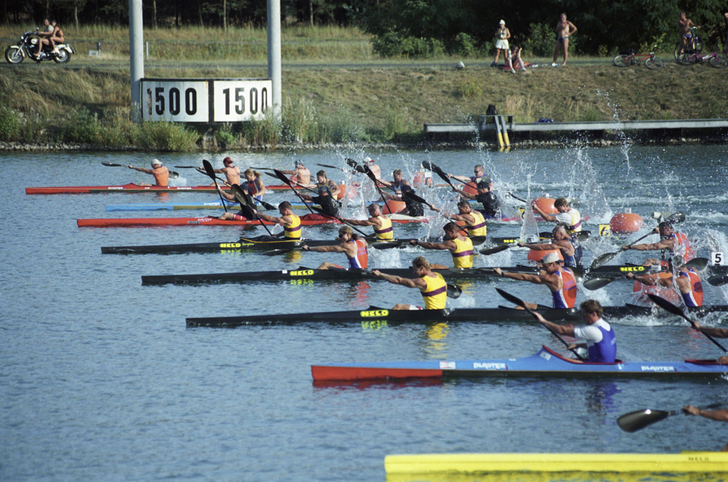 Olympic Canoe Sprint Tickets: Canoe Paddles