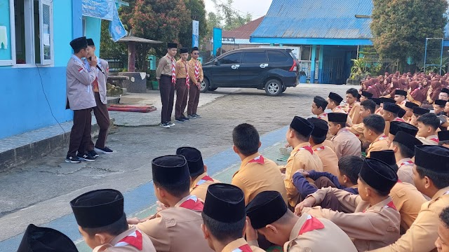 "Bayangkan Kalau Kamu Jadi Anggota DPR!"
