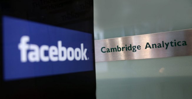 Facebook employee with ties to Cambridge Analytica leaves company