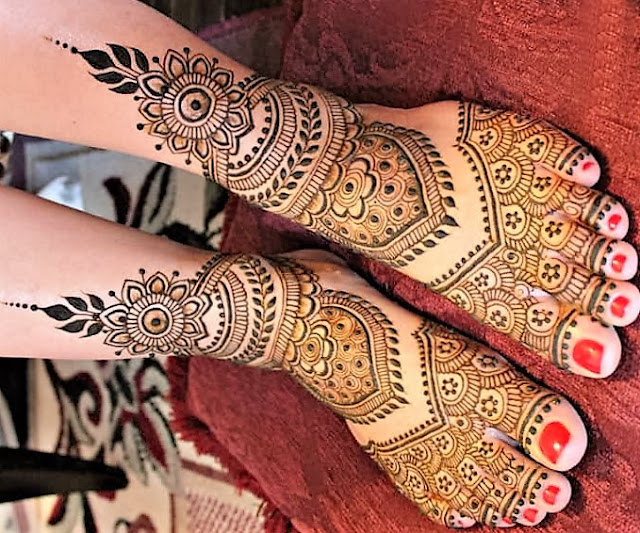 Beautiful Dulhan Mehndi Design for Hands