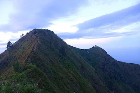 Puncak Andong dan Puncak Makam