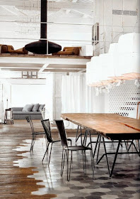 Un loft industrial reformado por la diseñadora Paola Navone