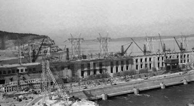 Construcción en los años 50 de la Presa Central hidroeléctrica de Zhiguli Zhigulyovskaya Hydroelectric Station Kuybyshev Hydroelectric Station Rusia Russia Жигулёвская ГЭС