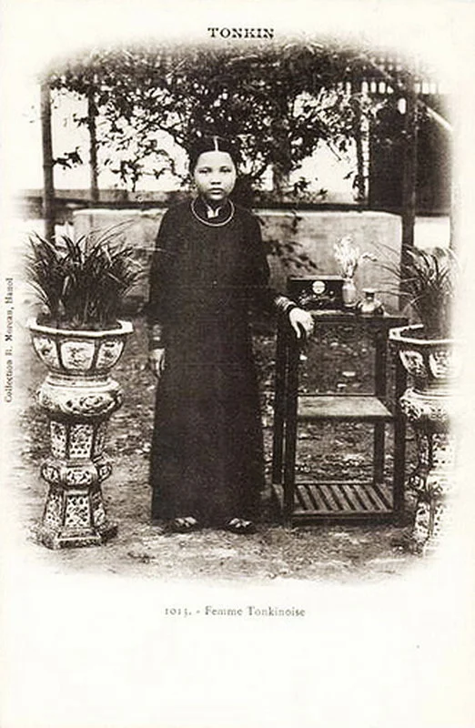 Femme Tonkinoise - 1900